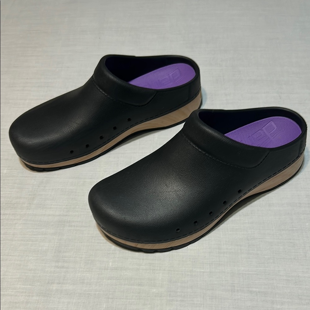 Dansko Black Leather Mules Comfortable Durable Design - Picture 2 of 7